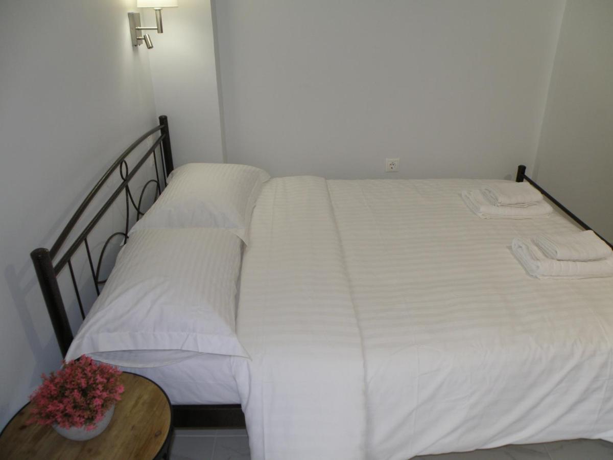 Talos Apartments And Studios Heraklion  Exterior photo
