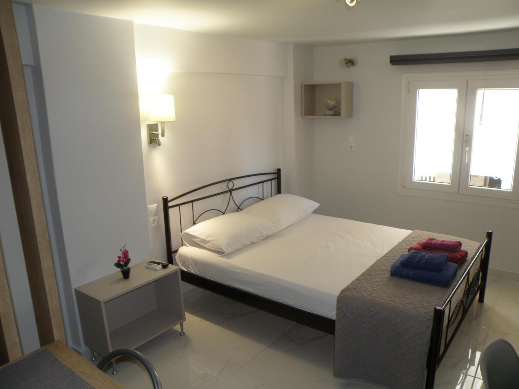 Talos Apartments And Studios Heraklion  Exterior photo